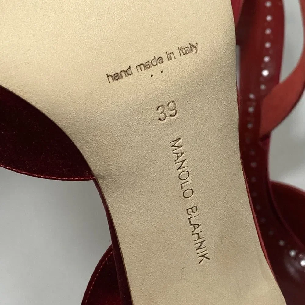 Manolo Blahnik Cassinasli Satin Jewel Buckle Slingback Pumps size 39